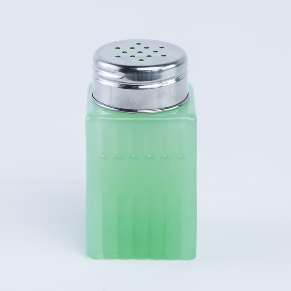 Other - Retro Style Green Jadeite Salt & Pepper Shaker Set